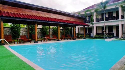 Hotel Sunrise Resort Batukaras