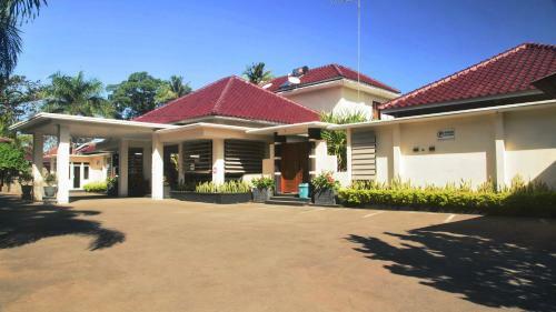 Hotel Sunrise Resort Batukaras
