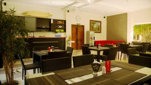 Hotel Sunrise Resort Batukaras