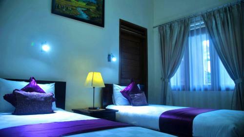 Hotel Sunrise Resort Batukaras
