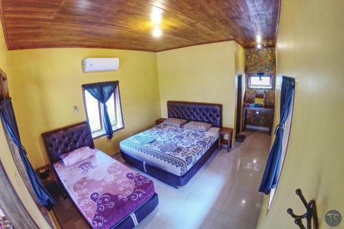 Hostal Sadati Home Stay