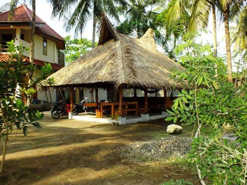 Hostal Sadati Home Stay