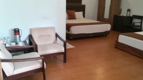 Amazon Bungalow & Cottages