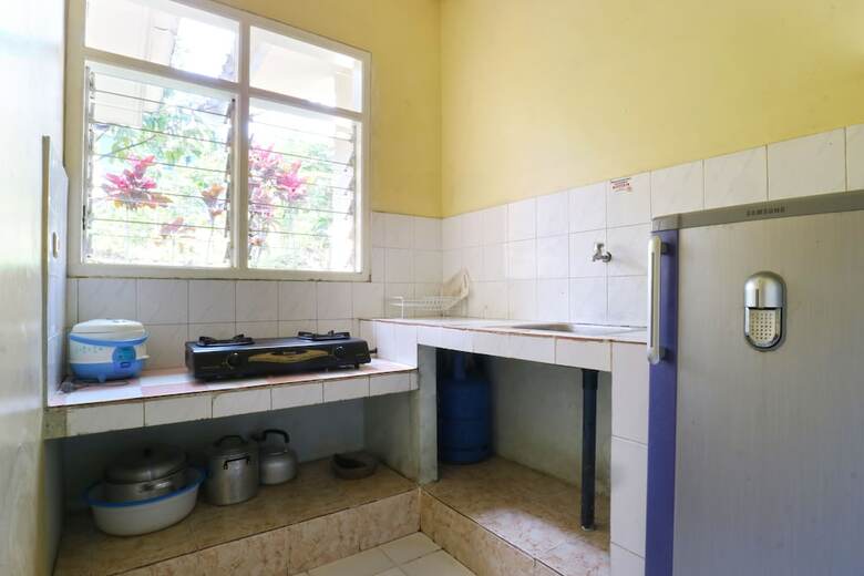 Aries Biru Hotel & Villa