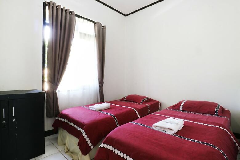 Aries Biru Hotel & Villa