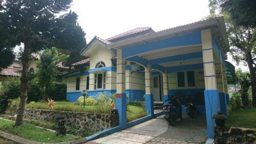 Fame Villa Castle Hook Kota Bunga