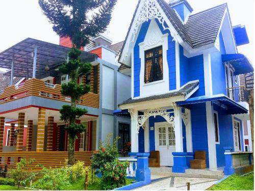 Fame Villa Yokohama Kota Bunga