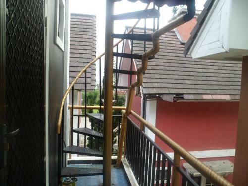 Zevannya Villa Belanda Kota Bunga