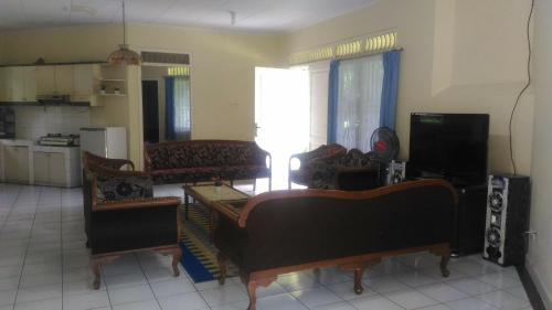 Fame Villa Thai Kota Bunga
