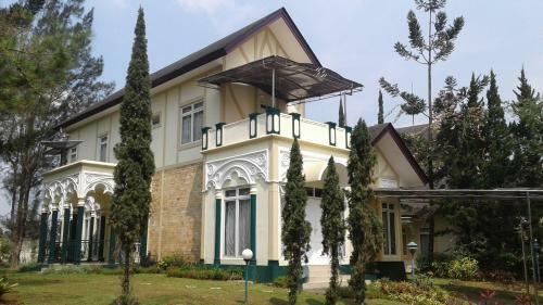 Fame Villa Kota Bunga Nc