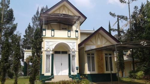 Fame Villa Kota Bunga Nc