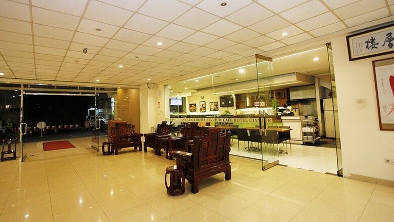 Hotel Ayola Hoci Cipanas