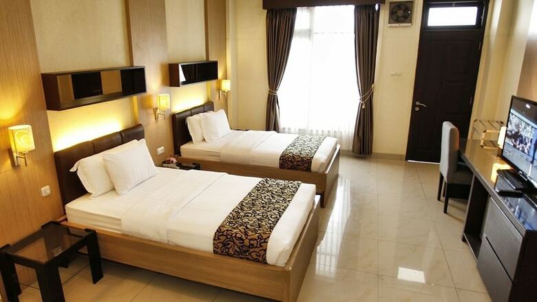 Hotel Ayola Hoci Cipanas