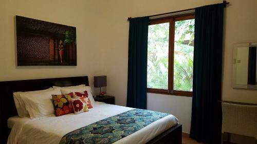 The Mahalani - All-inclusive Oceanfront Villa