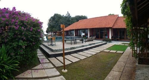 Jepara Marina Beach Bungalows