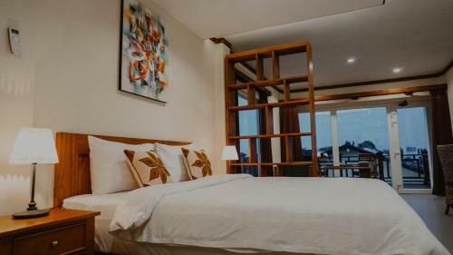 Marina Seaview Apartments