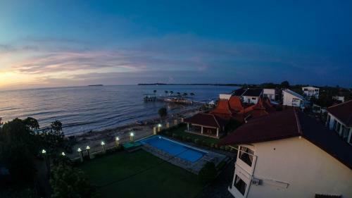 Marina Seaview Apartments