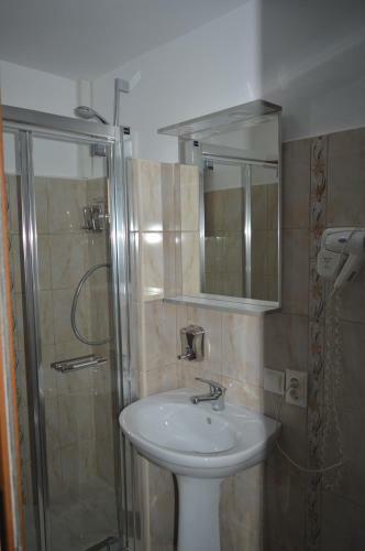 Hostal Vila Villador