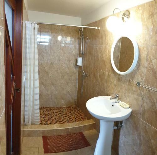 Hostal Pension Dor De Munte