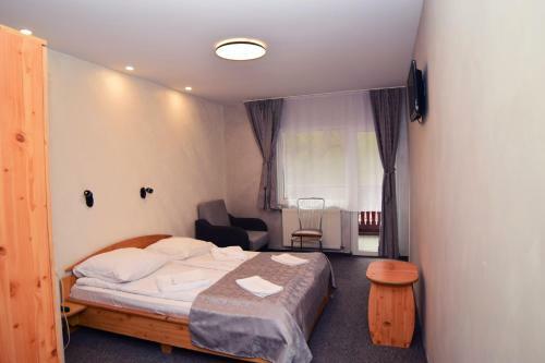Bed & Breakfast Pensiunea Arinul