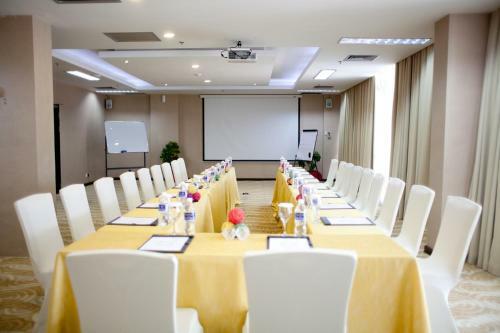 Grand Lagoi Hotel By Nirwana Gardens
