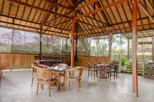 Hostal Oyo 1415 Ijen Residence