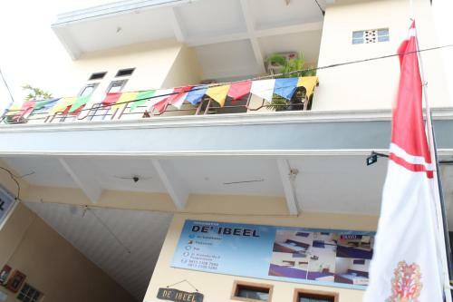 Hostal De Ibeel Guesthouse