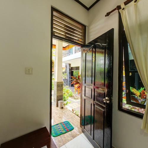 Hostal Tirta Yoga Inn