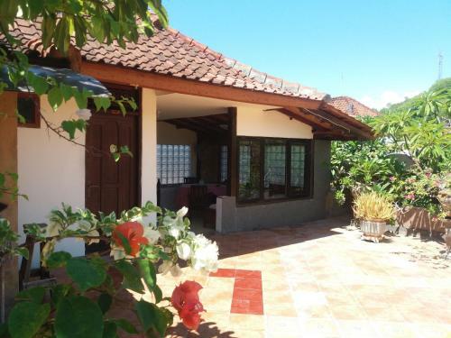 Hostal Kembar Inn Padangbai