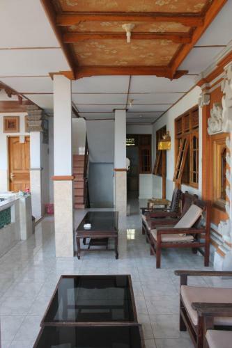Posada Serangan Inn II
