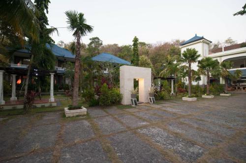 Hotel Beji Bay Resort