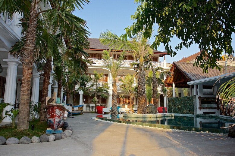 Hotel Ok Divers Resort & Spa