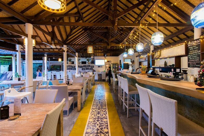 Hotel Ok Divers Resort & Spa