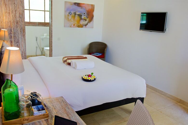 Hotel Ok Divers Resort & Spa