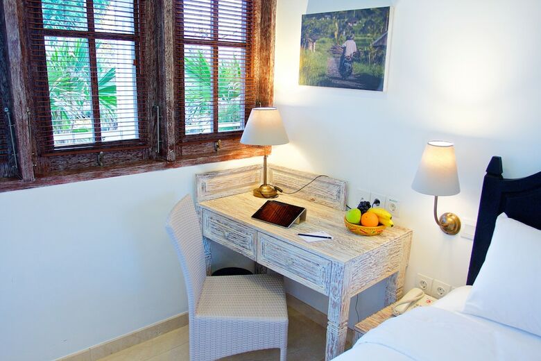 Hotel Ok Divers Resort & Spa