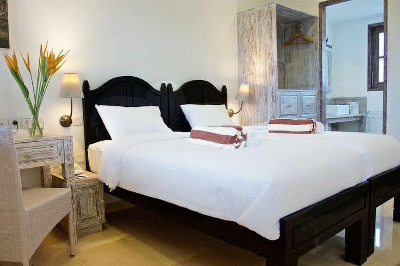 Hotel Ok Divers Resort & Spa