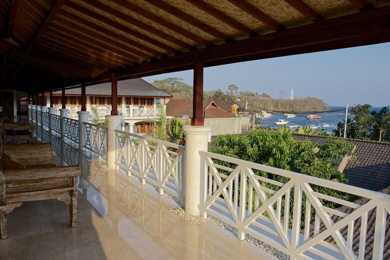 Hotel Ok Divers Resort & Spa