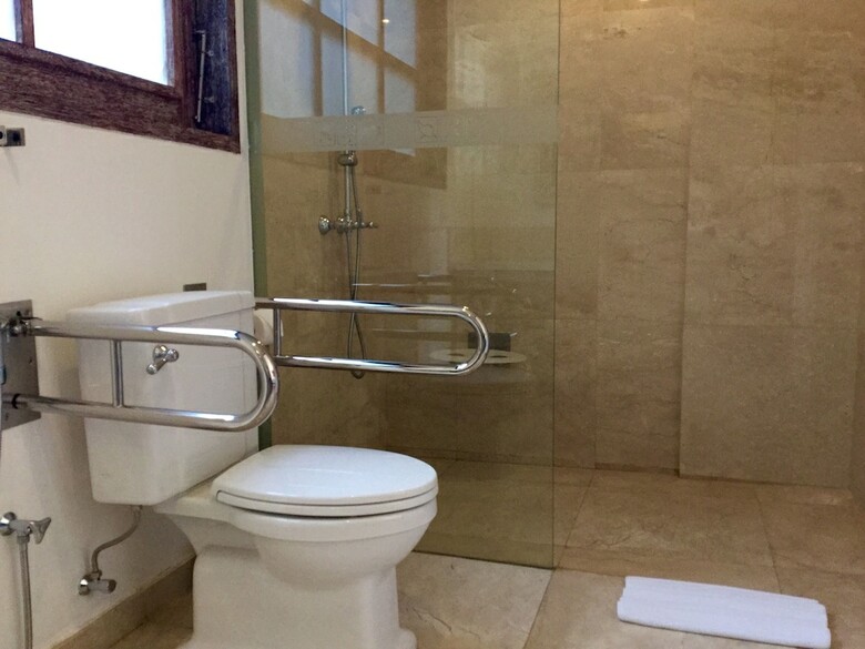 Hotel Ok Divers Resort & Spa