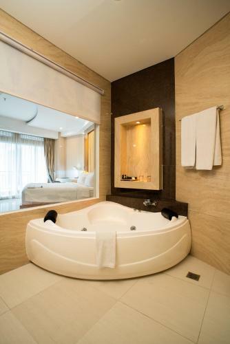 Le Eminence Puncak Hotel Convention & Resort
