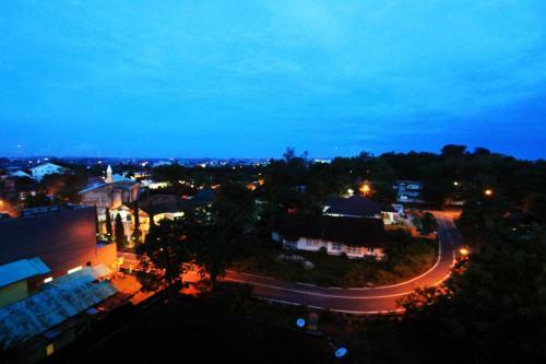 Grand Hatika Hotel