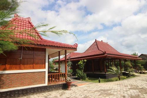 Posada The Royal Joglo