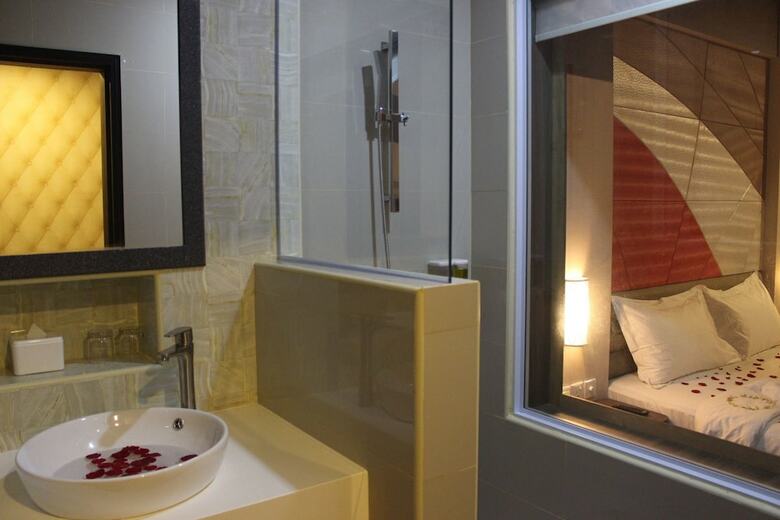 The Golden Bay Hotel Batam
