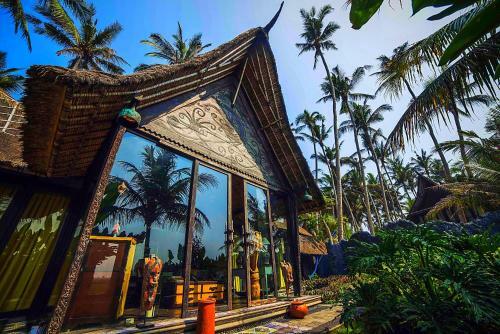 Beachfront Villa Romantic