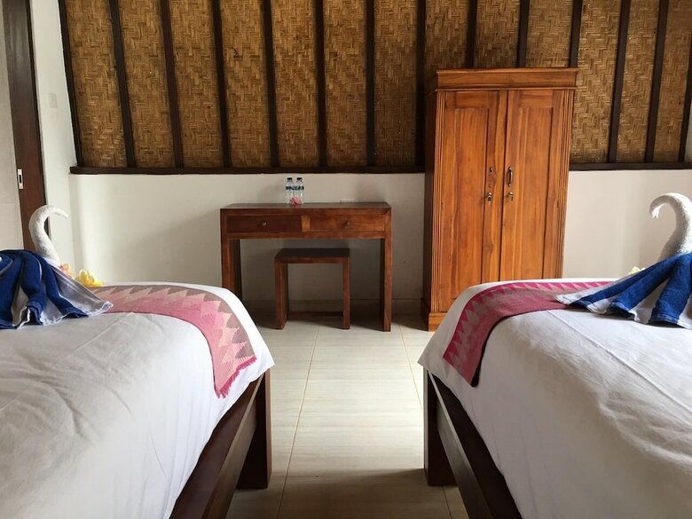 Hostal Bale Lumbung Bungalows