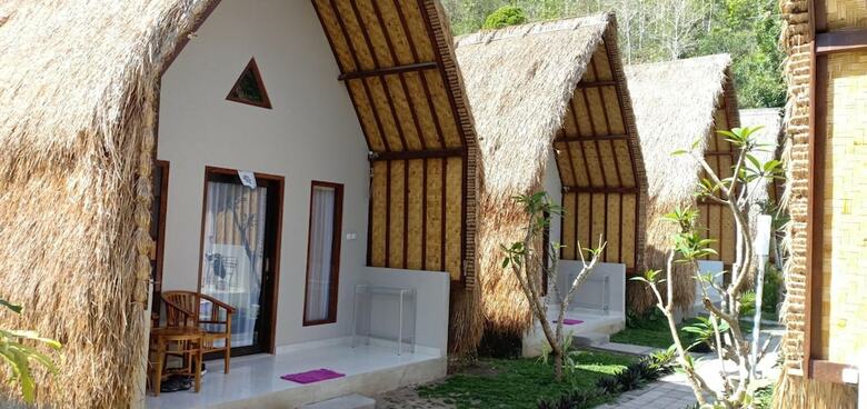 Hostal Bale Lumbung Bungalows