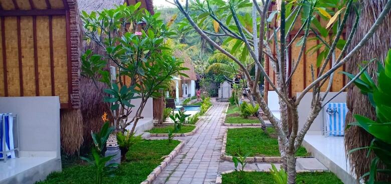 Hostal Bale Lumbung Bungalows