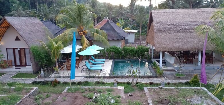 Hostal Bale Lumbung Bungalows