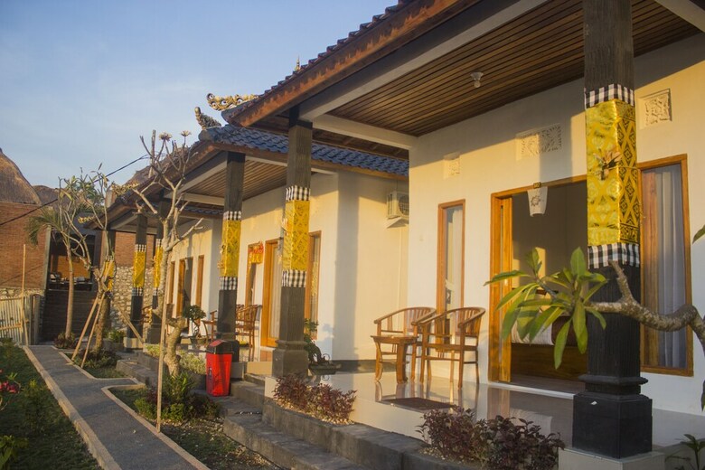 Hostal Prasi Sunset Bungalows