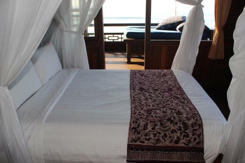 Jasri Bay Hideaway