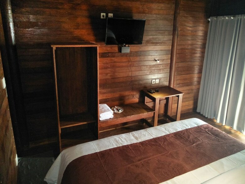 Bed & Breakfast Waterside Inn Nusa Penida